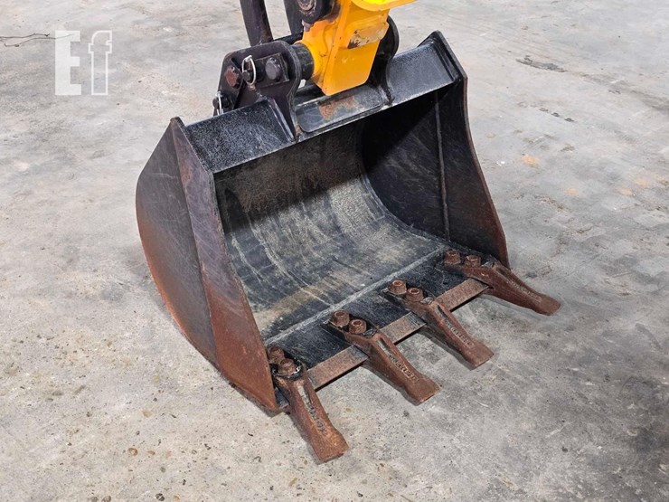2023-jcb-1cxt-image-14