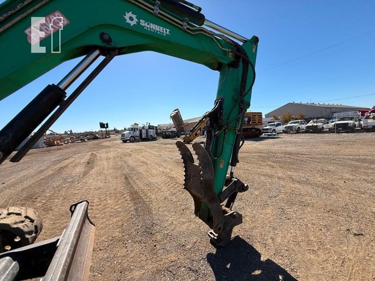 2019-jcb-85z-1-image-14