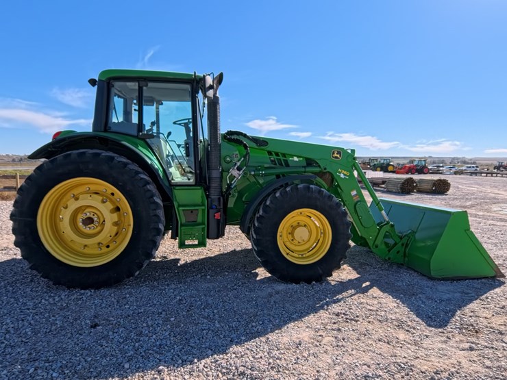 #1051-•-john-deere-6140m-tractor-image-5