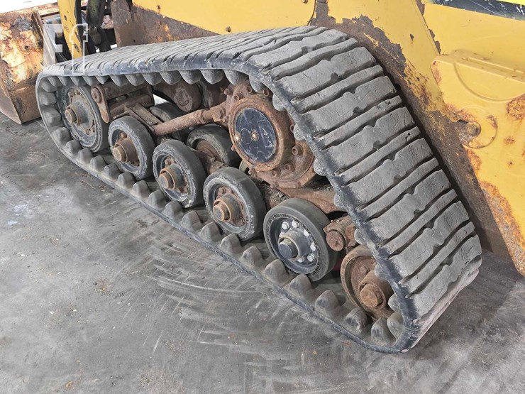 2015-caterpillar-257d-image-27