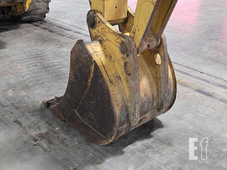 2004-deere-310sg-image-16