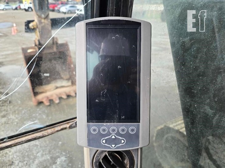 2014-caterpillar-320el-image-21