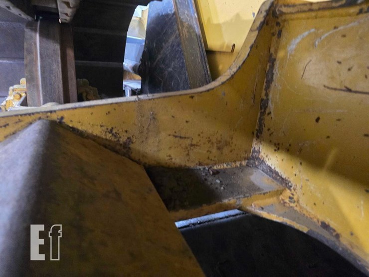 2020-deere-650k-image-28