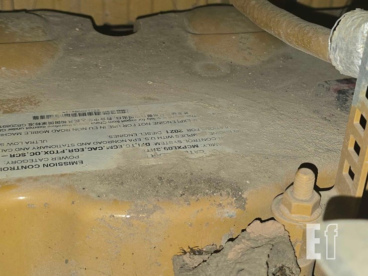 2022-caterpillar-140-image-30