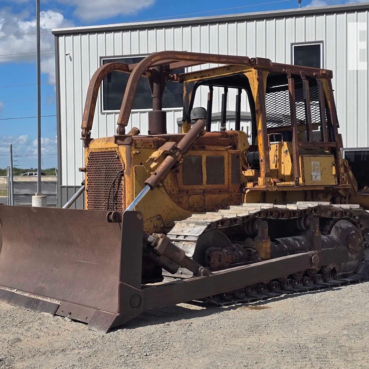 CATERPILLAR D6D