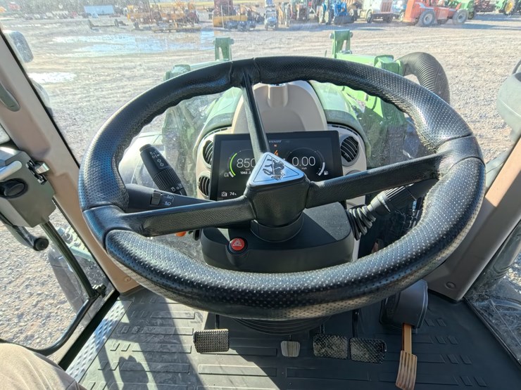 #1064-•-2023-fendt-514-vario-tractor-image-43