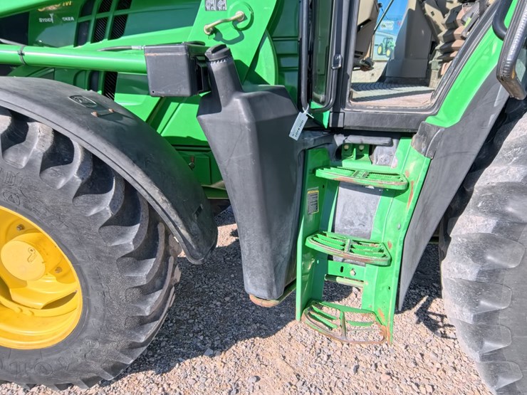 #1051-•-john-deere-6140m-tractor-image-24