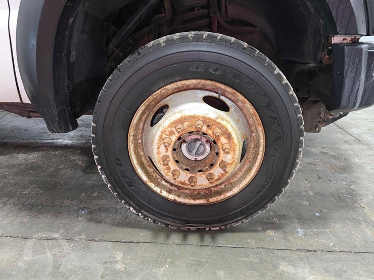 2008-ford-f550-image-22