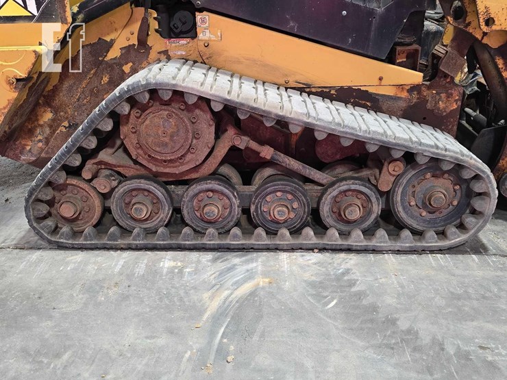 2015-caterpillar-257d-image-28