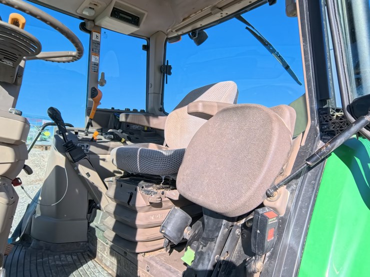 #1051-•-john-deere-6140m-tractor-image-27