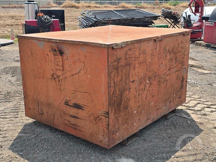 jobsite-steel-storage-box-image-2