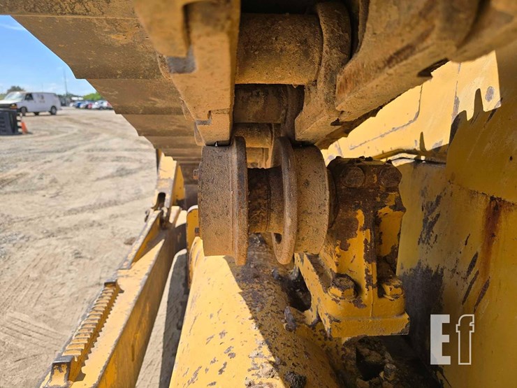 2007-caterpillar-d6r-image-24