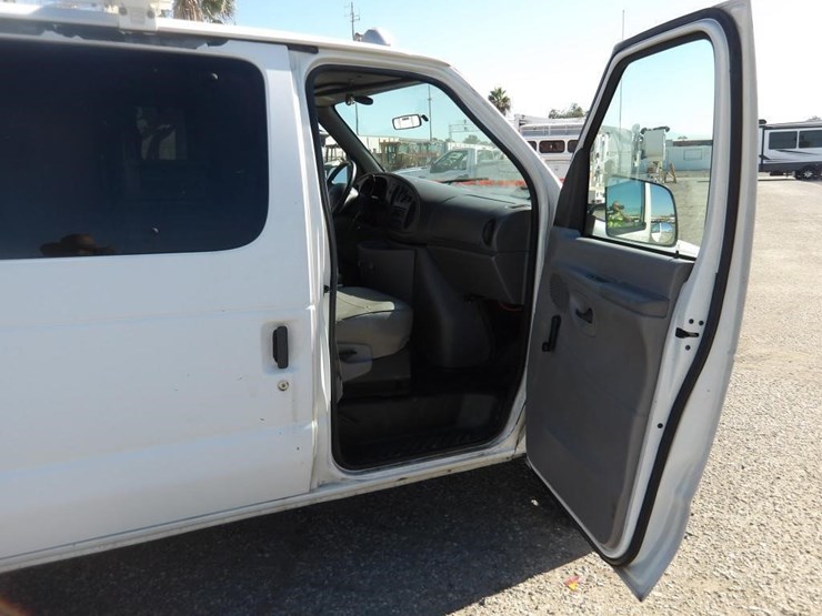 1998-ford-e350-image-11