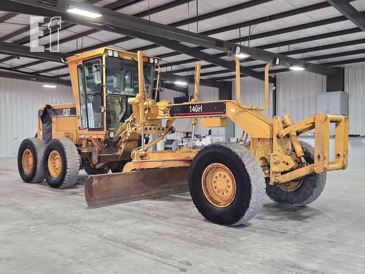 2001-caterpillar-140h-image-2