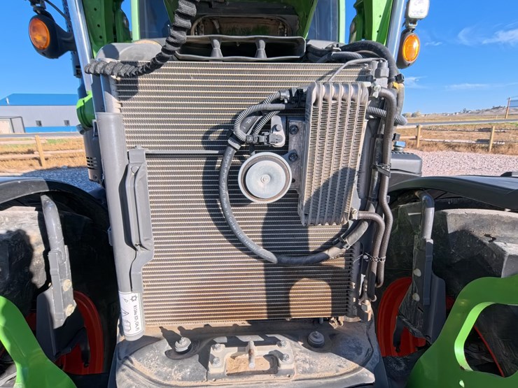 #1064-•-2023-fendt-514-vario-tractor-image-77