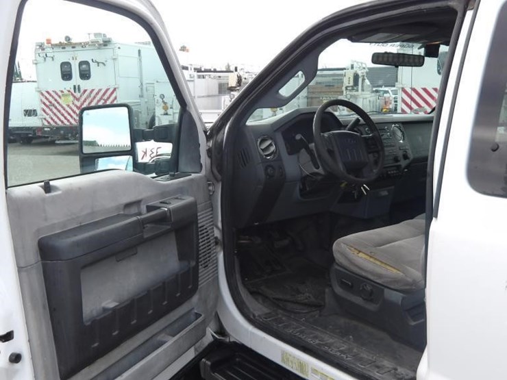 2011-ford-f550-image-20