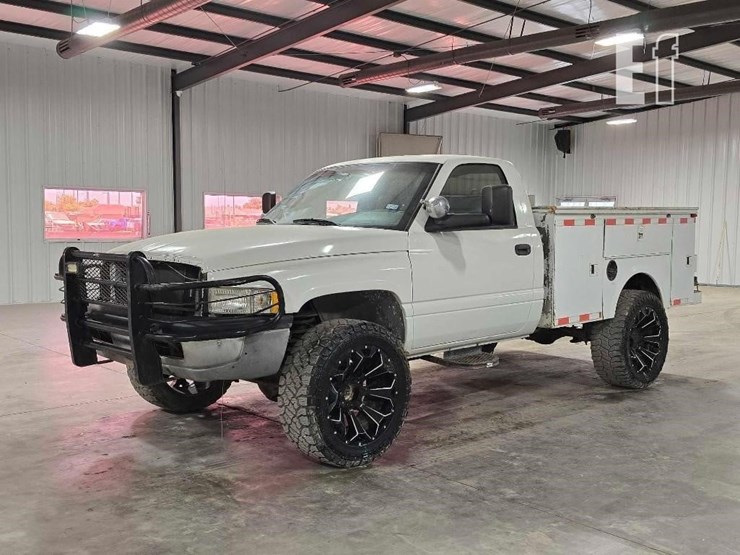 2001-ram-service-truck-6925-image-1