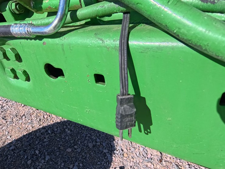 #1043-•-john-deere-4440-tractor-image-21