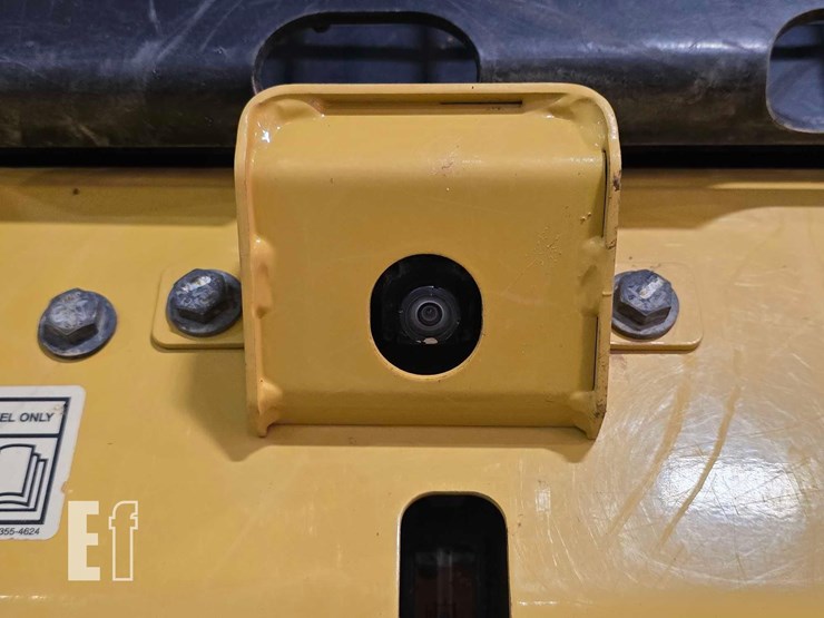 2021-caterpillar-d3-lgp-image-22
