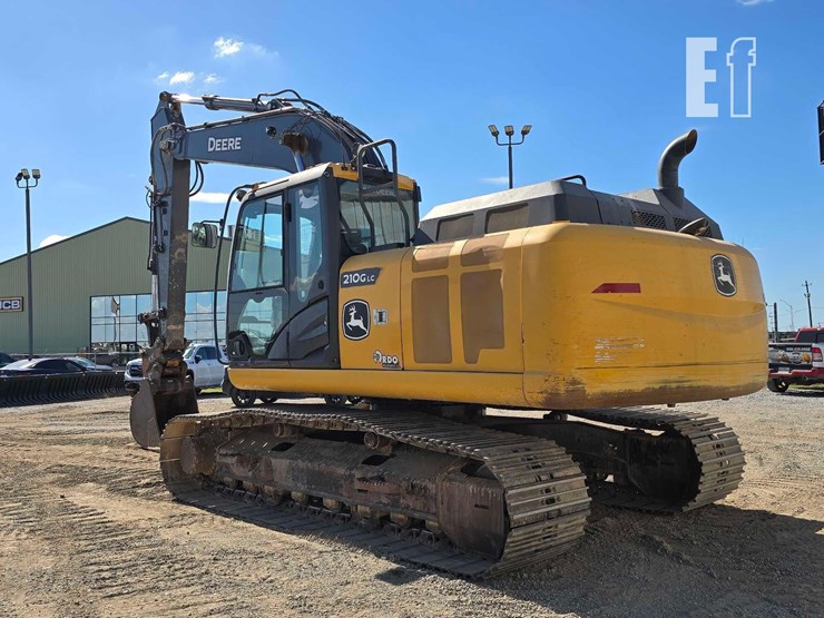 2022-deere-210g-lc-image-4