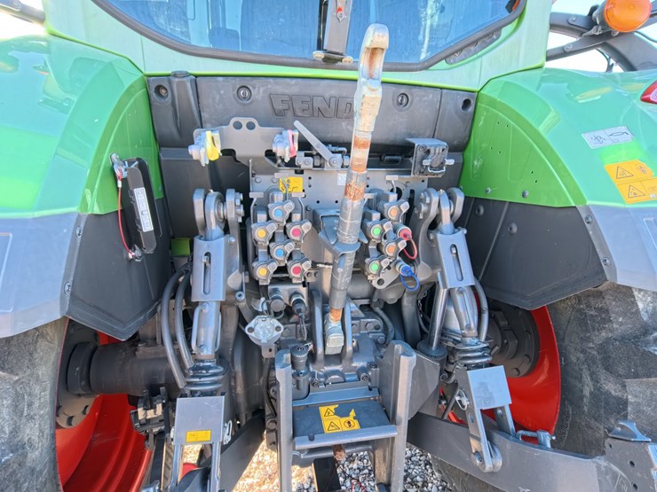 #1064-•-2023-fendt-514-vario-tractor-image-55