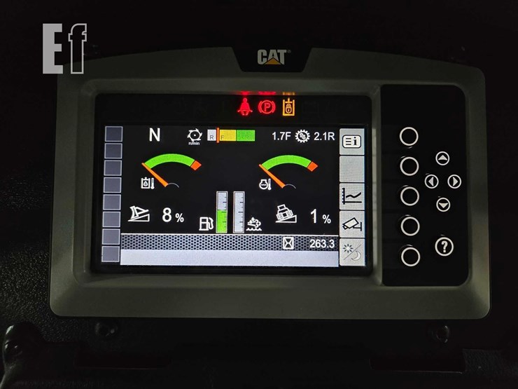 2020-caterpillar-d3k2-xl-image-19