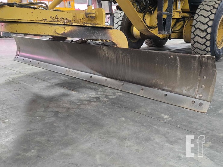 2005-caterpillar-140h-image-9