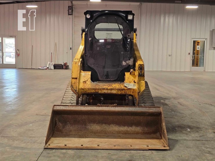 2015-caterpillar-257d-image-7