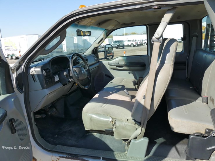 2007-ford-f350-image-24