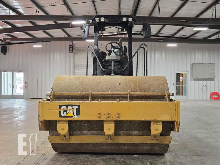 2016-caterpillar-cs56b-image-7