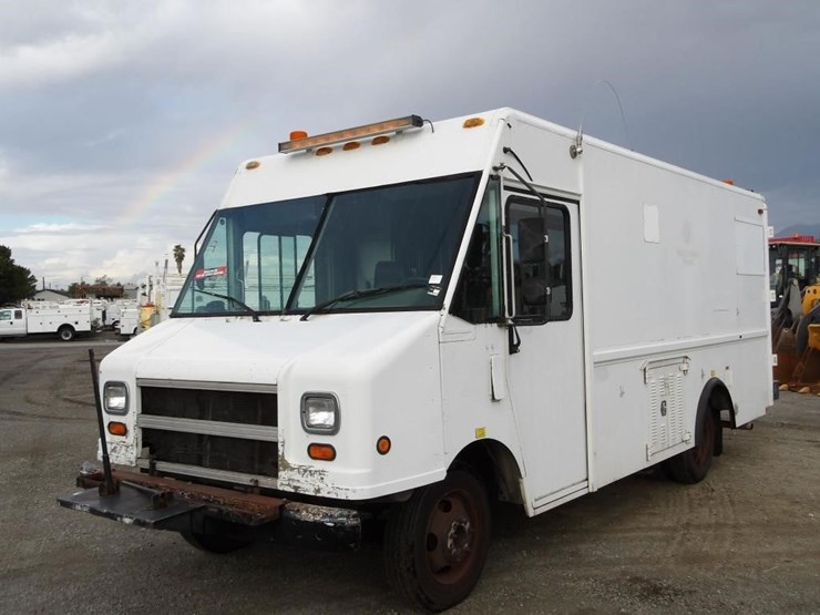 2002-workhorse-p42-image-2