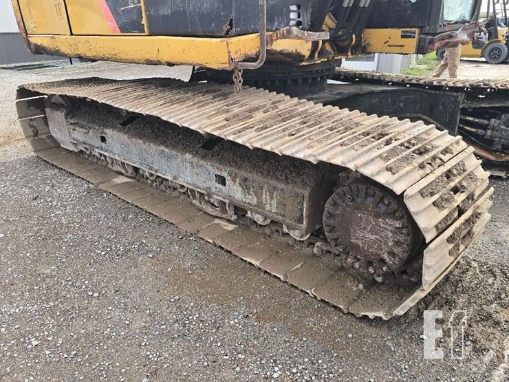 2014-caterpillar-320el-image-36
