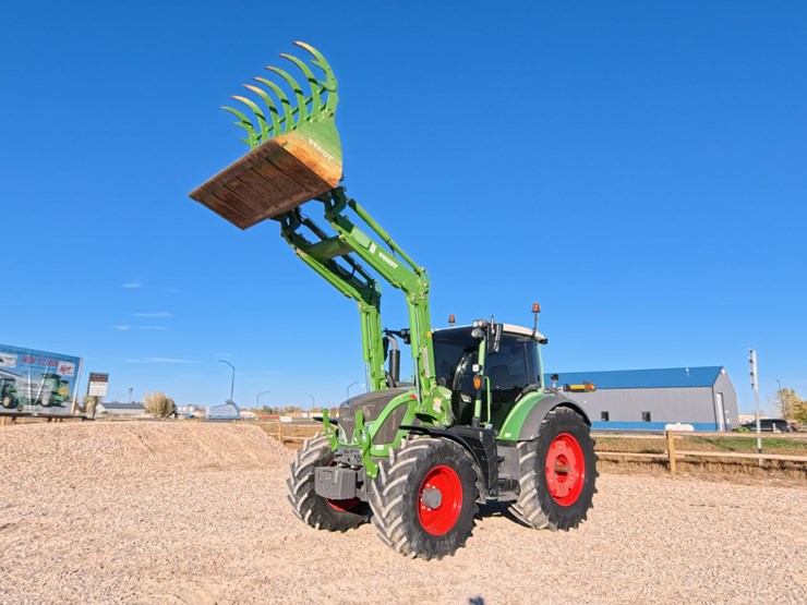 #1064-•-2023-fendt-514-vario-tractor-image-80