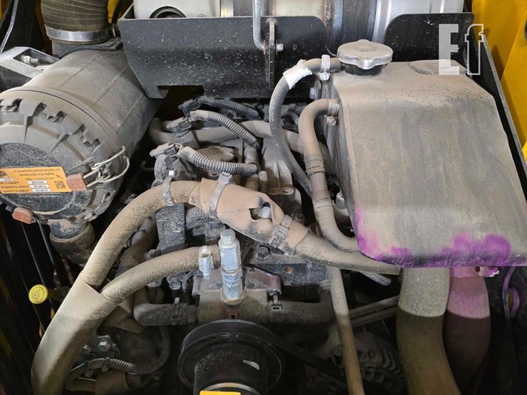 2023-jcb-1cxt-image-25