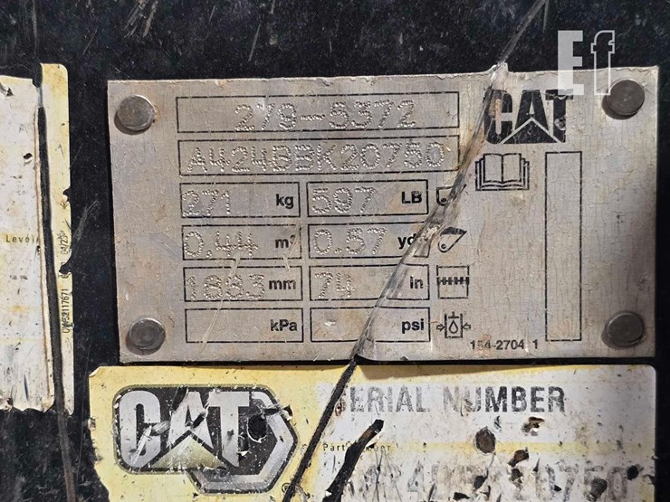 2022-caterpillar-289d3-image-13
