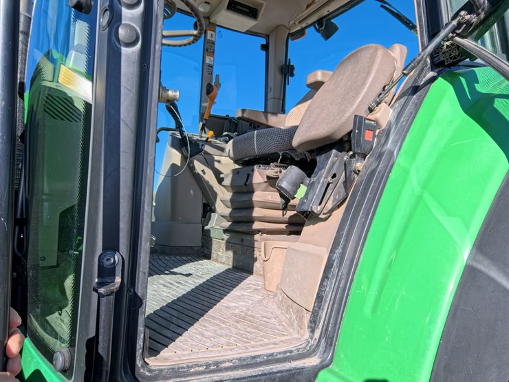 #1051-•-john-deere-6140m-tractor-image-25