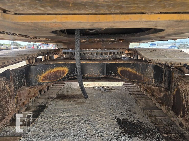 2014-caterpillar-336el-image-25