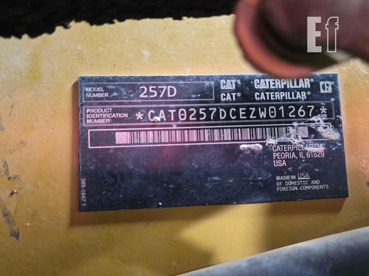 2015-caterpillar-257d-image-37