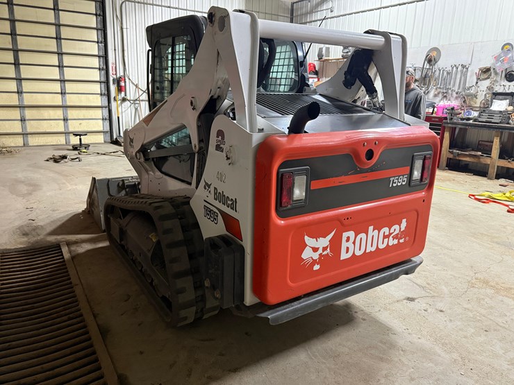 2018-bobcat-t595-skidsteer-image-10