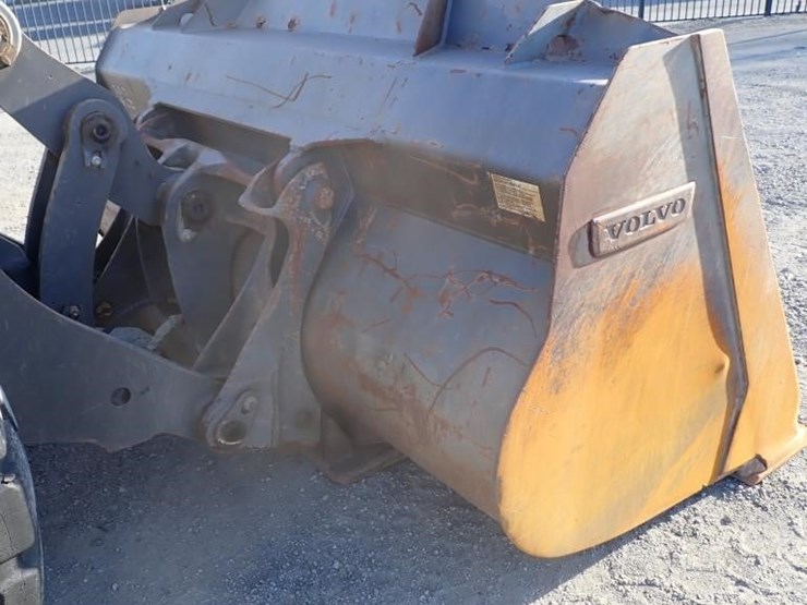 2018-volvo-l90h-wheel-loader-image-9