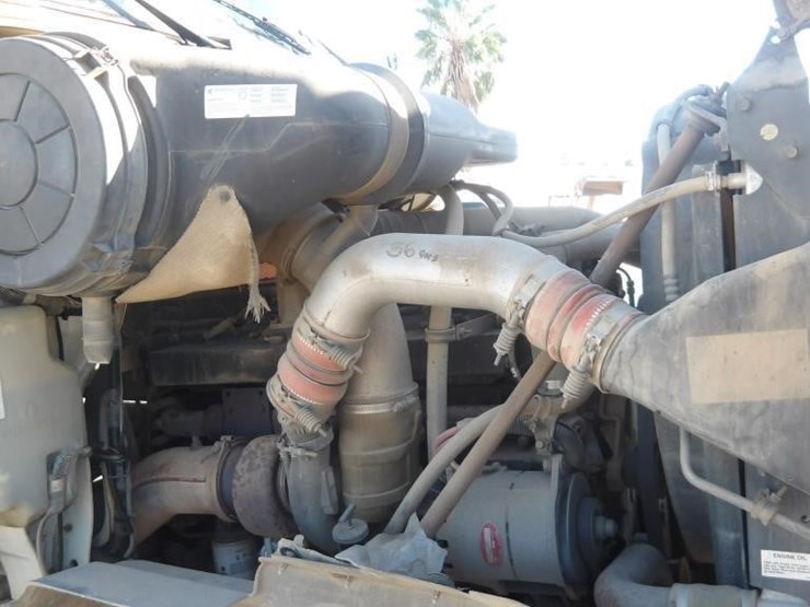 2002-international-5500i-dump-truck-image-10