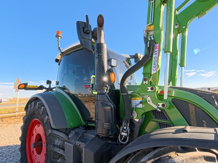 #1064-•-2023-fendt-514-vario-tractor-image-70