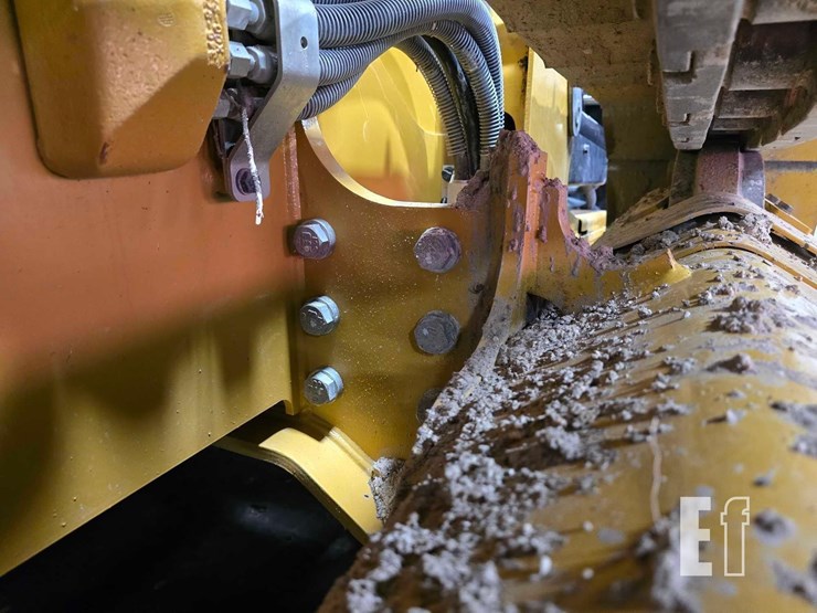 2020-caterpillar-d3k2-xl-image-43
