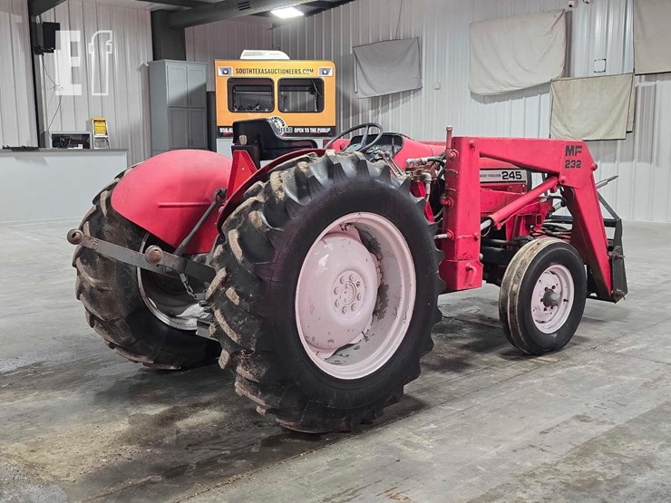 massey-ferguson-245-image-3
