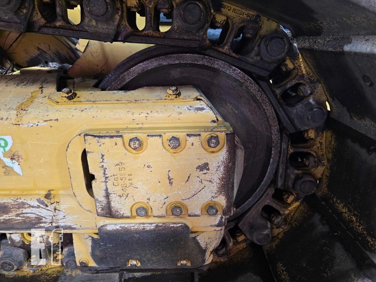 2021-caterpillar-d4-lgp-image-33