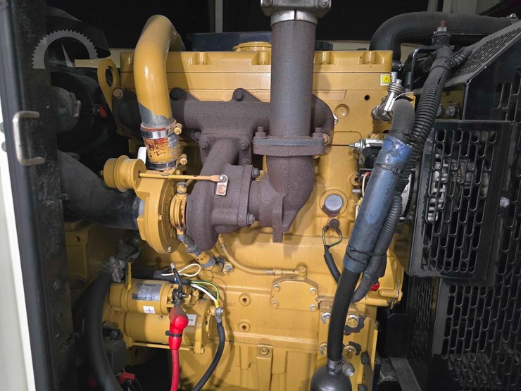 2013-caterpillar-xq60-6-image-14