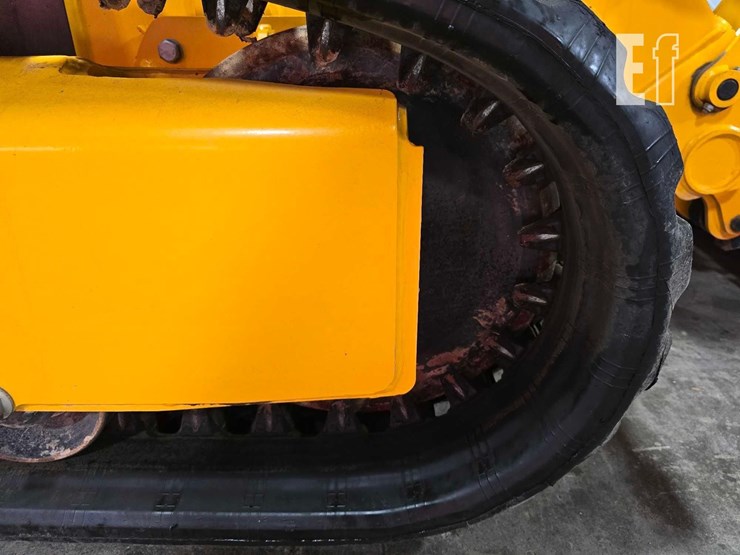2023-jcb-1cxt-image-33