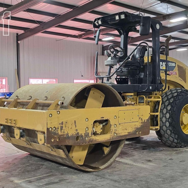 2016 CATERPILLAR CS56B