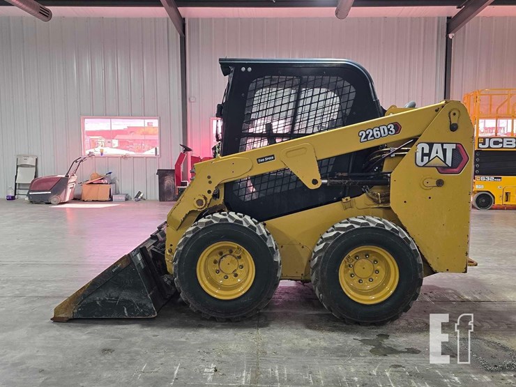 2022-caterpillar-226d3-image-5