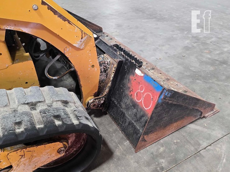 2021-caterpillar-289d3-image-11